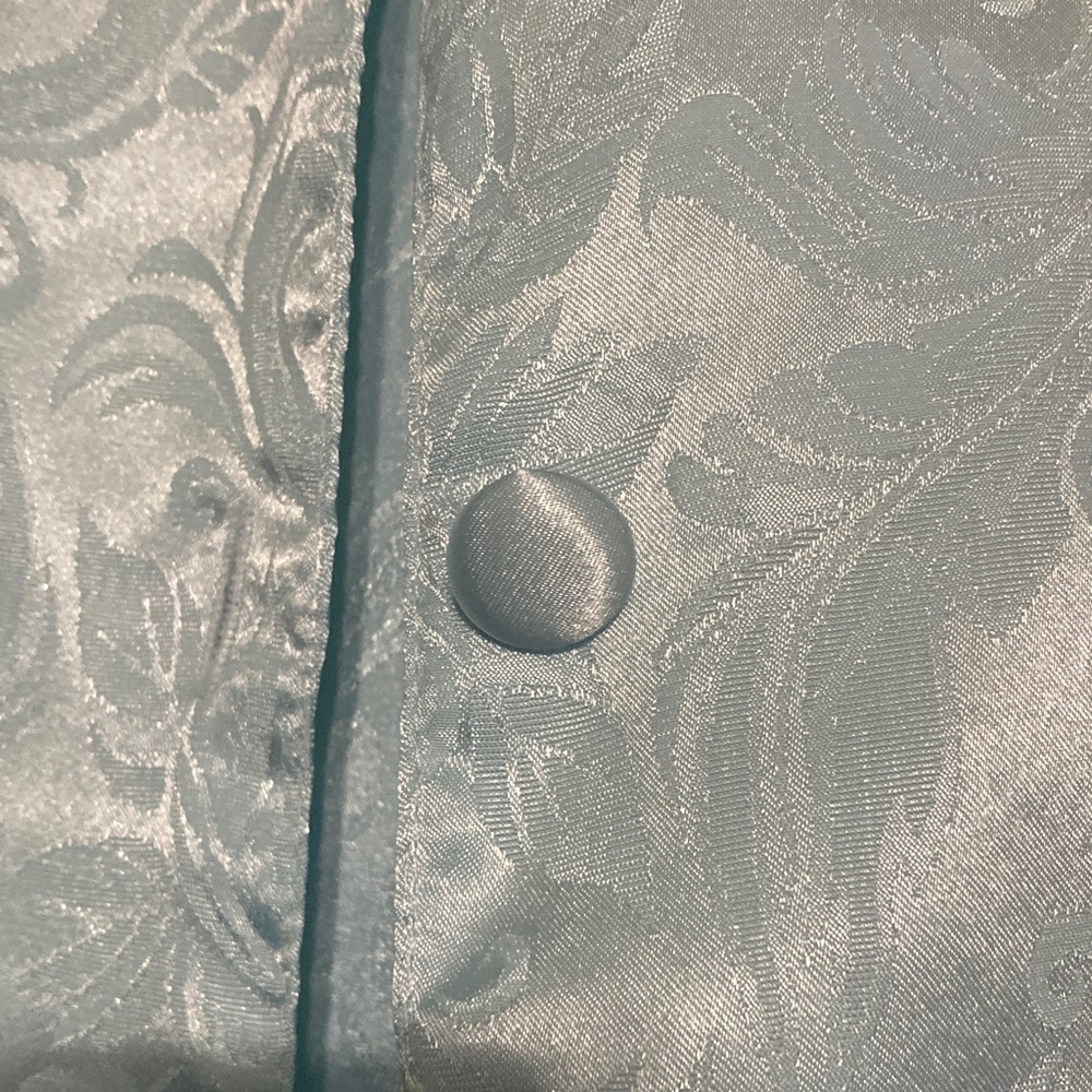 Elegant Light Blue Patterned Women's Robe - Picture 6 of 8